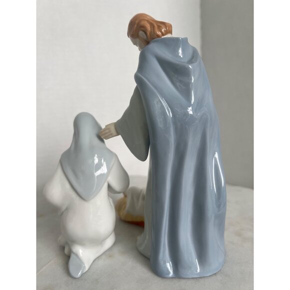 Vintage 3pc Nativity Set In Box The Blessed Family 1992 Avon Fine Collectibles - Picture 5 of 14